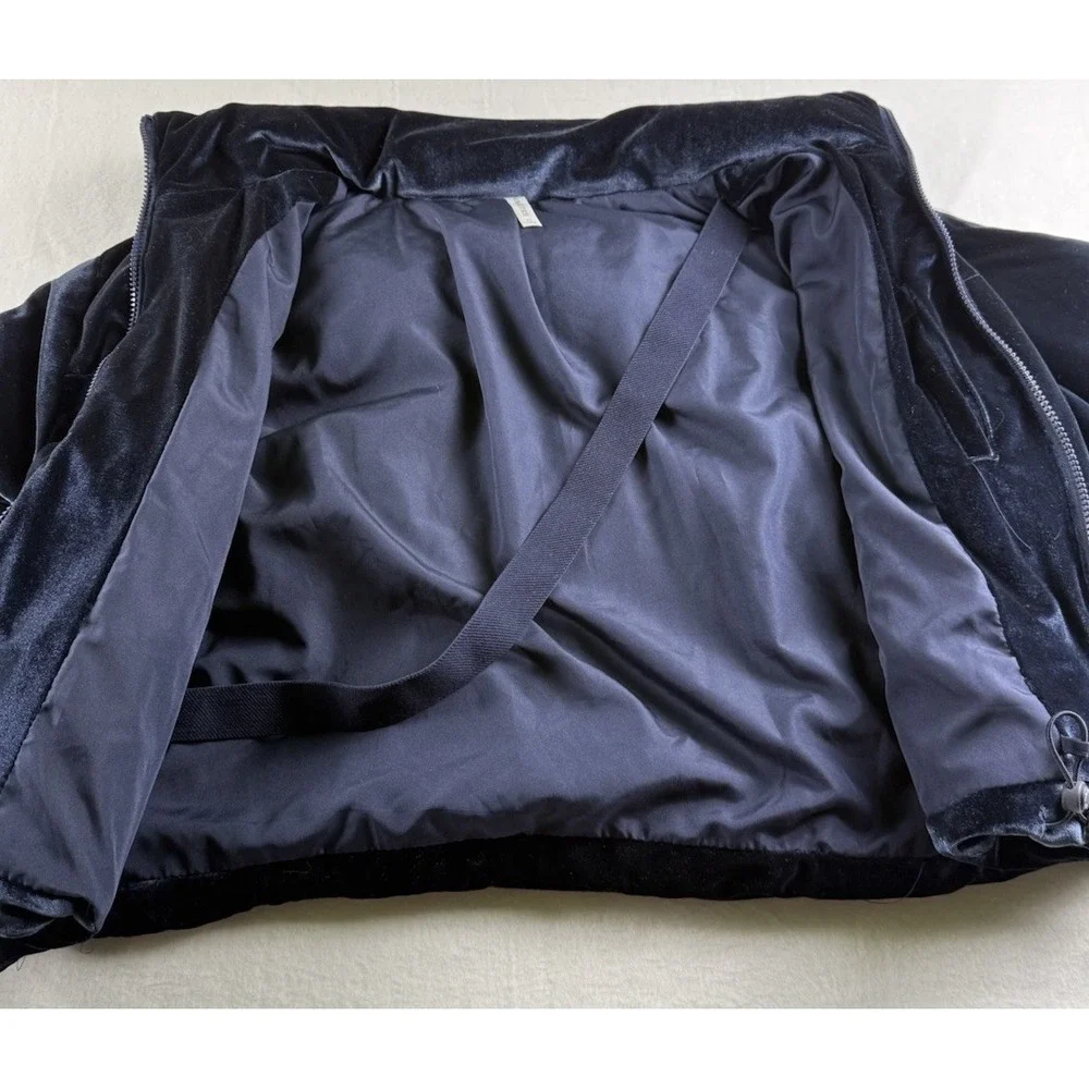 Fabletics Wander Velour Cropped Puffer Jacket Navy Blue Size M